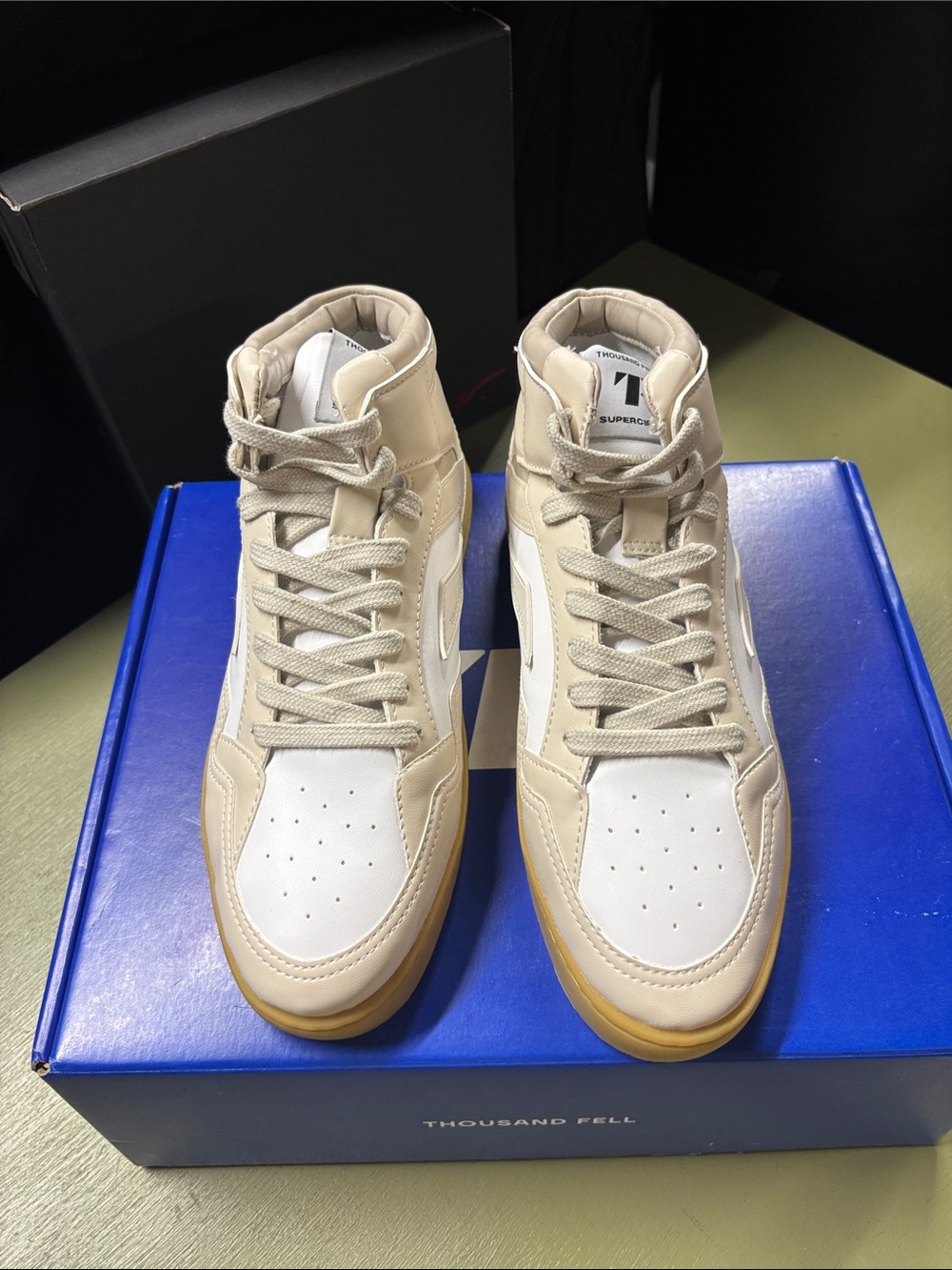 Thousand Fell Men’s High Court Sneakers Retro Cremino Gumsole Size 8
